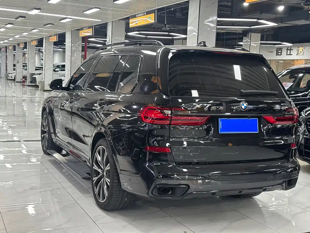 BMW X7 — миниатюра 9