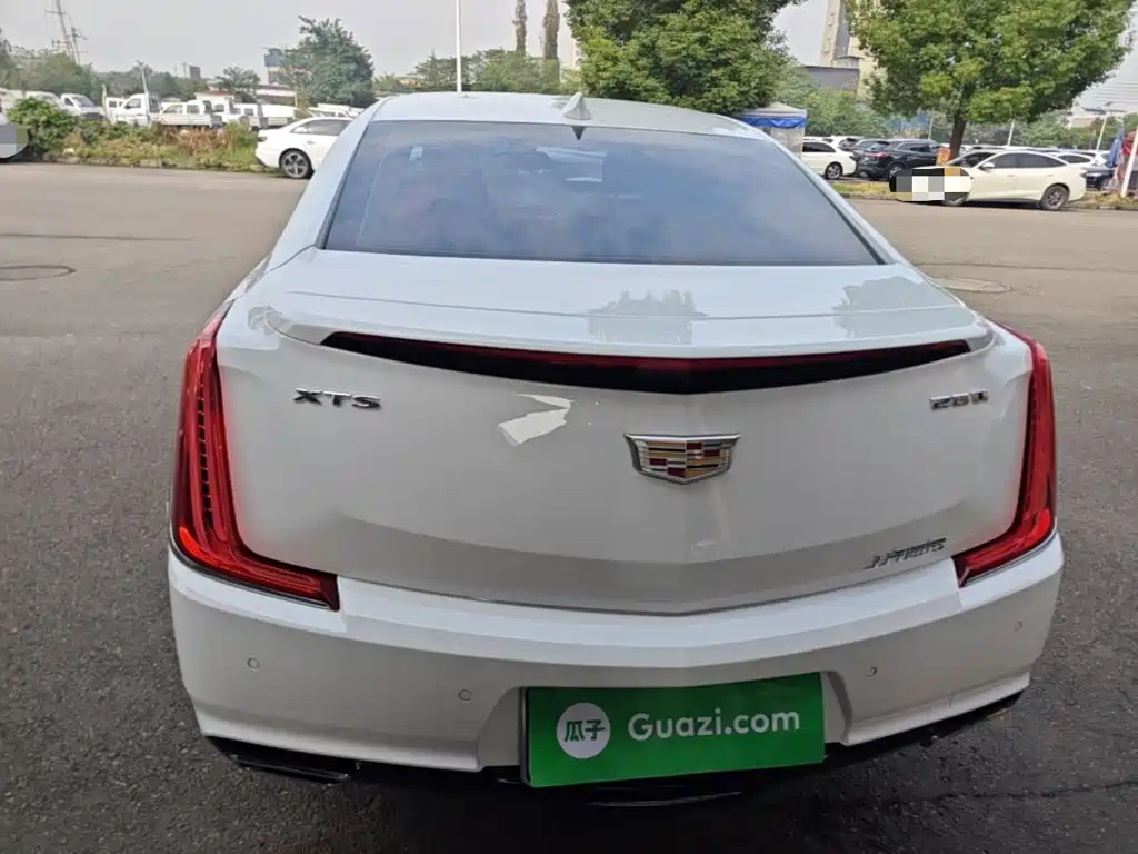 Cadillac XTS — миниатюра 6