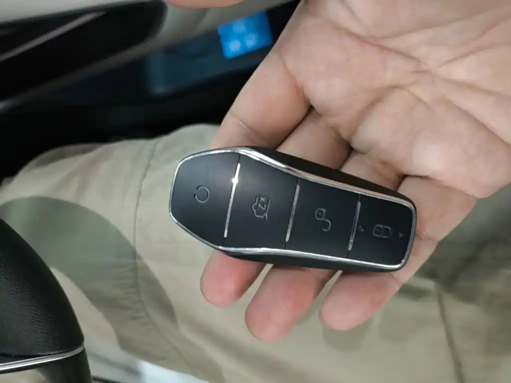 BYD Yuan UP — миниатюра 9