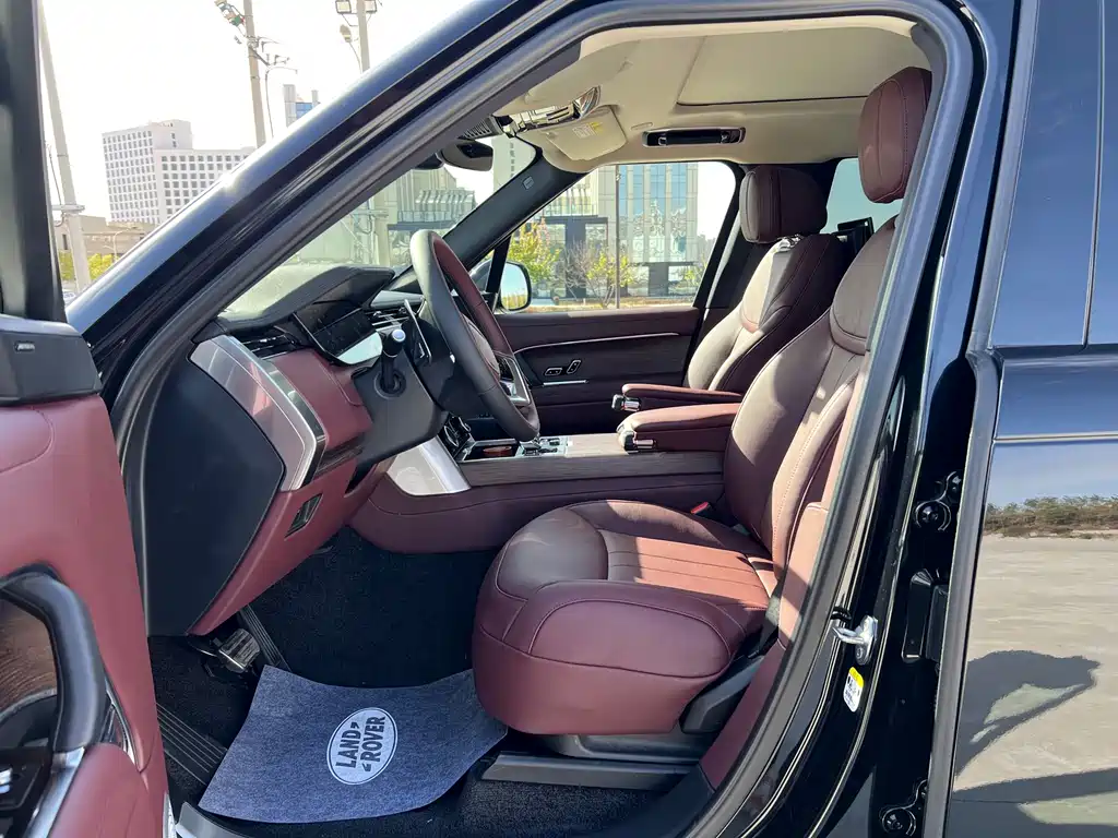 Land Rover Range Rover — миниатюра 4