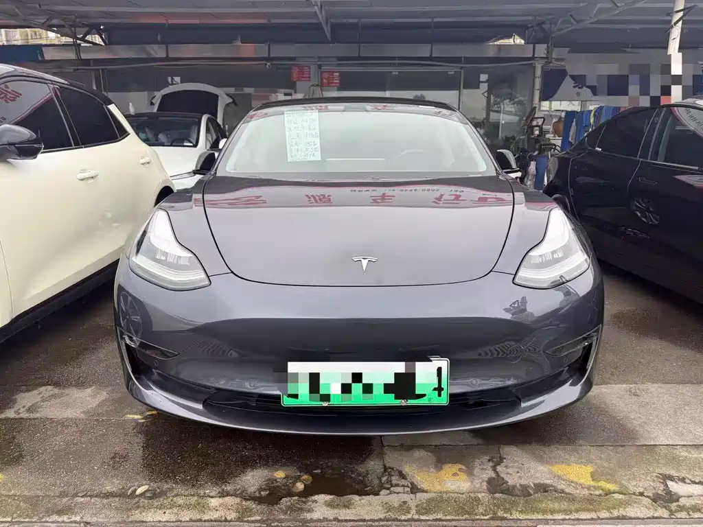 Tesla Model 3 — миниатюра 2
