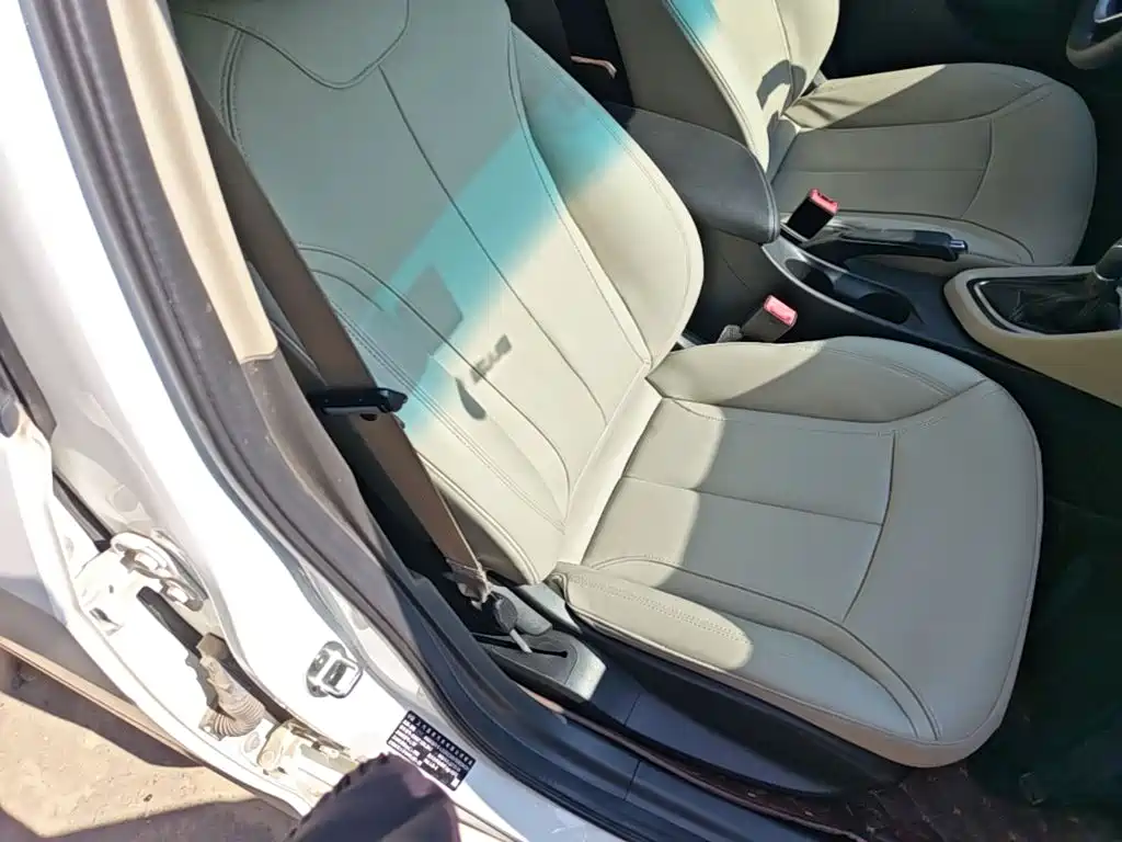Buick Excelle — миниатюра 25