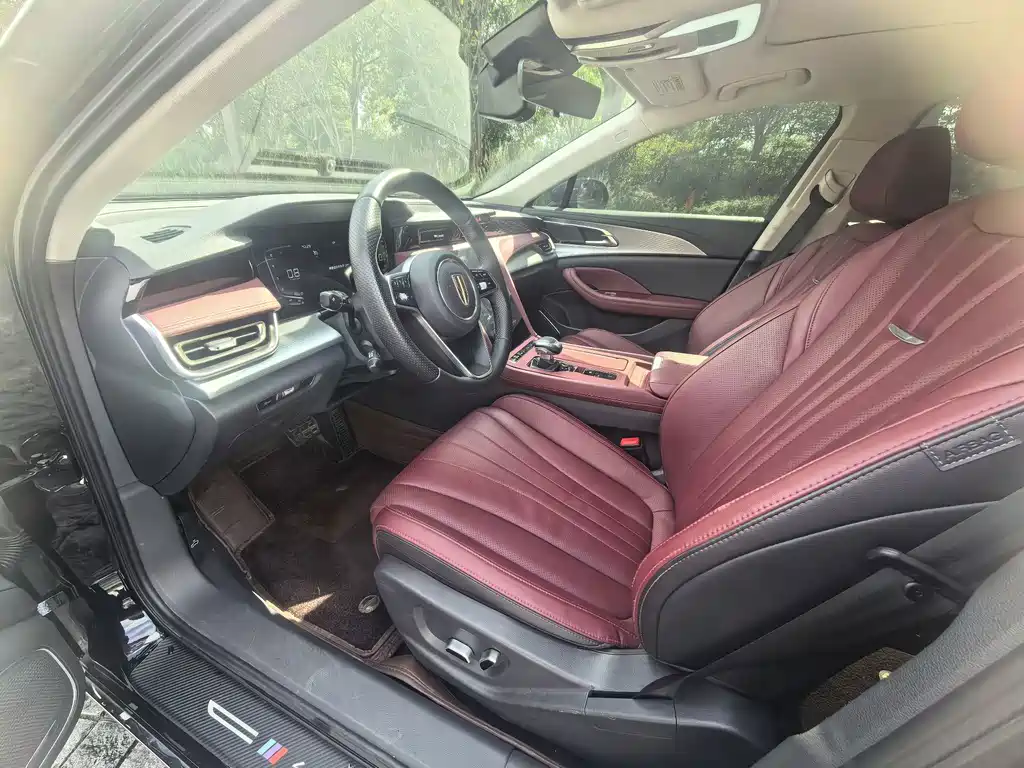 Hongqi Hongqi H5 — миниатюра 8