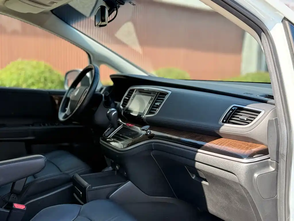 Honda Odyssey — миниатюра 10