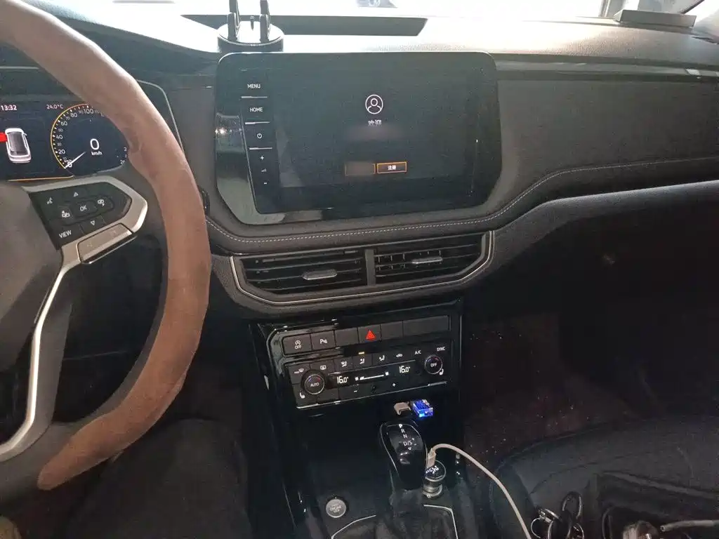 Volkswagen Tharu — миниатюра 6