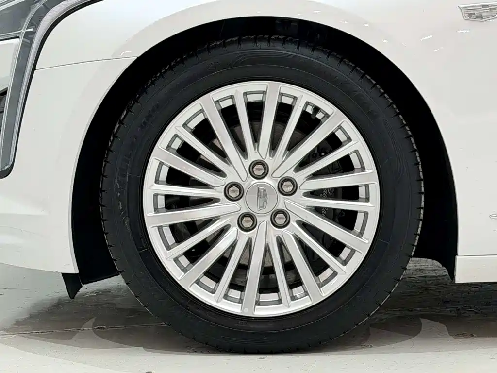 Cadillac CT6 — миниатюра 8