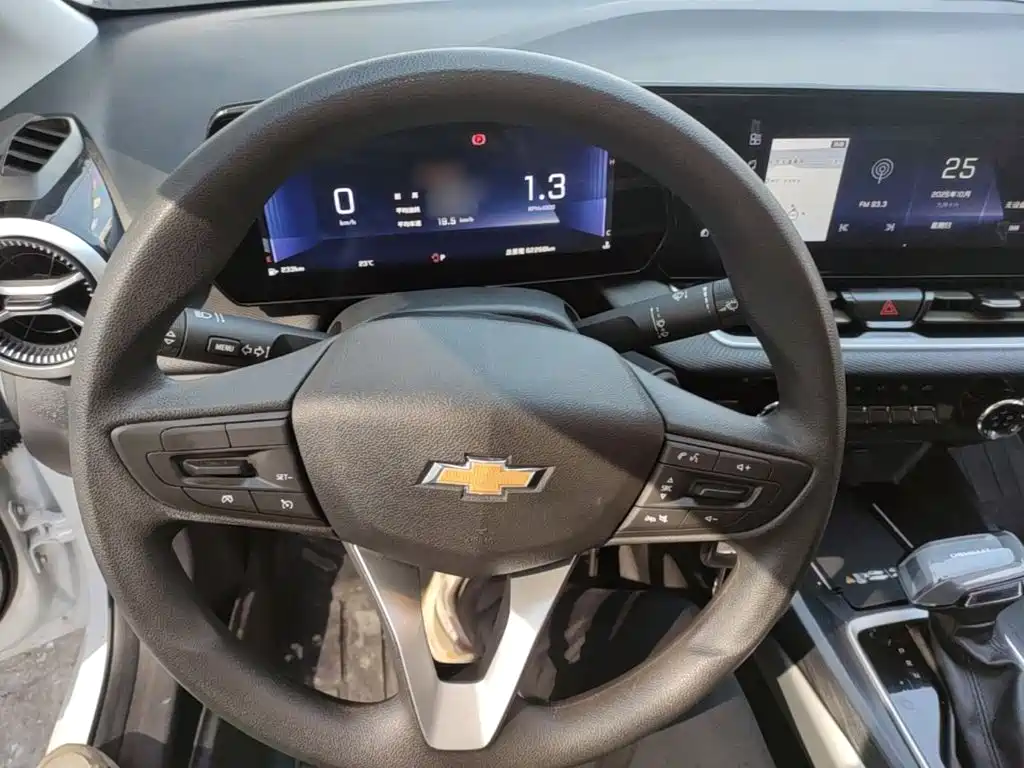 Chevrolet Monza — миниатюра 11