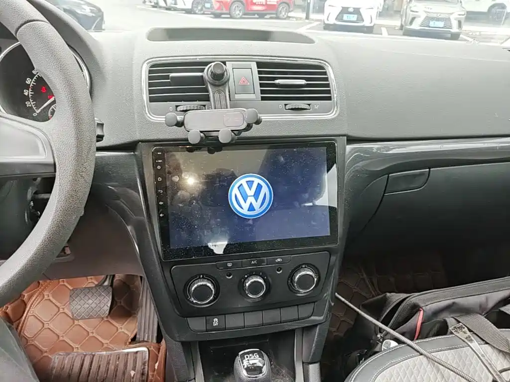 Skoda Yeti — миниатюра 18