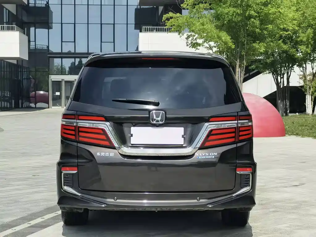 Honda Elysion — миниатюра 6