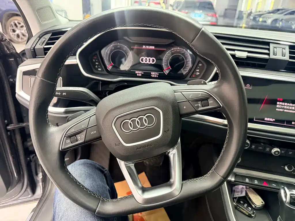Audi Q3 — миниатюра 9