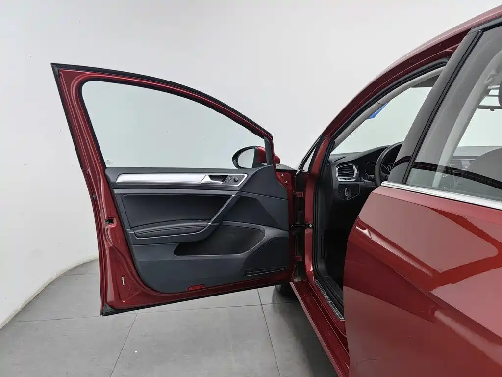 Volkswagen Golf — миниатюра 8