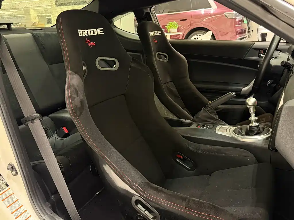 Toyota 86 — миниатюра 6
