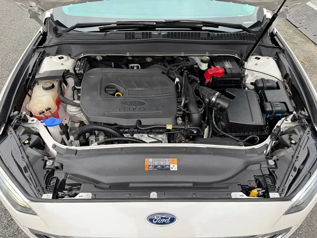Ford Mondeo — миниатюра 18