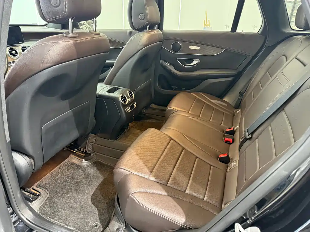 Mercedes-Benz GLC — миниатюра 12