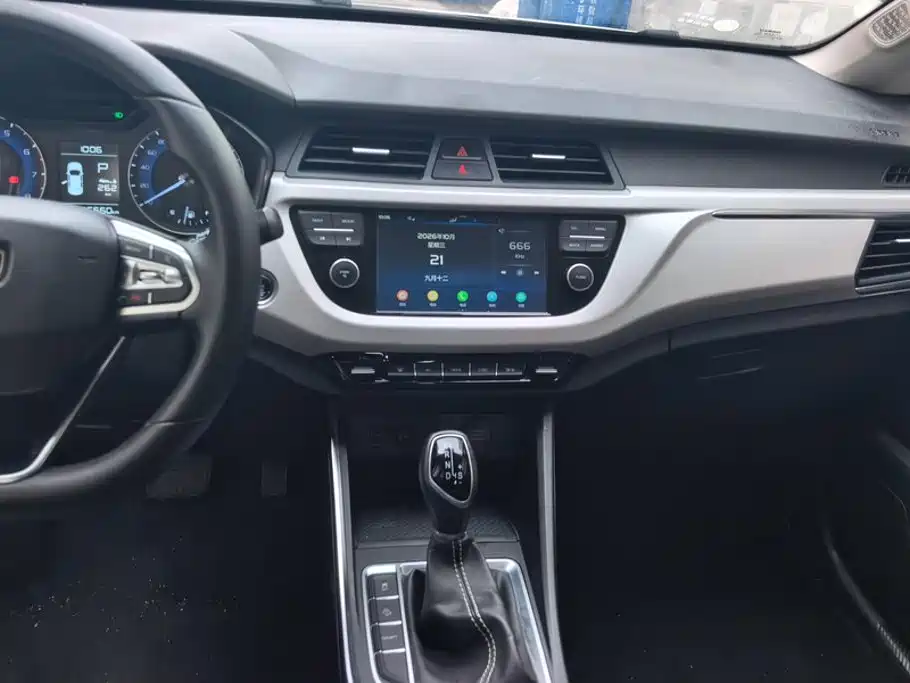 Geely Vision X3 — миниатюра 13