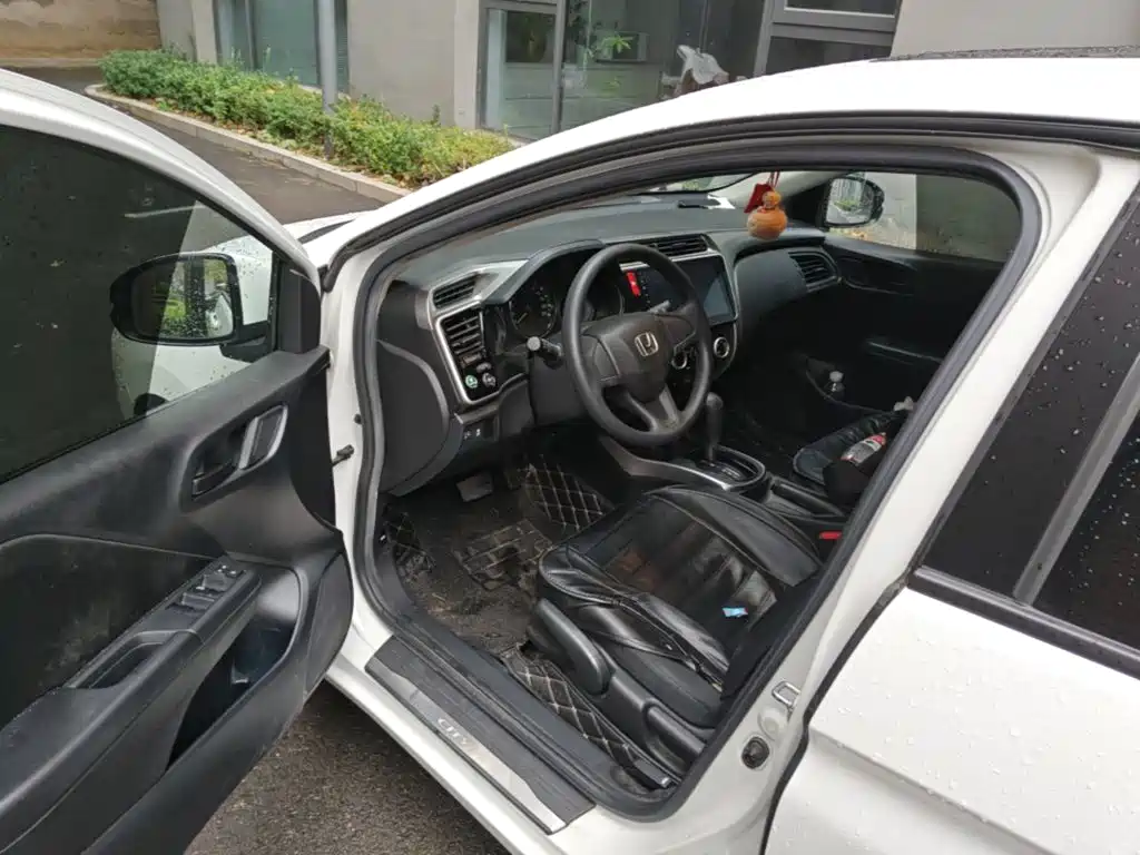 Honda City — миниатюра 16