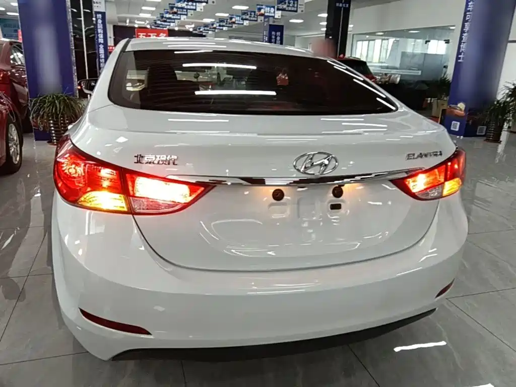 Hyundai Elantra Langdong — миниатюра 6