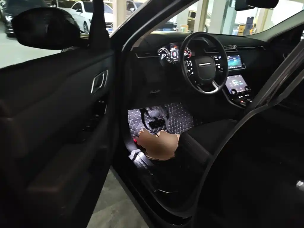 Land Rover Velar — миниатюра 16