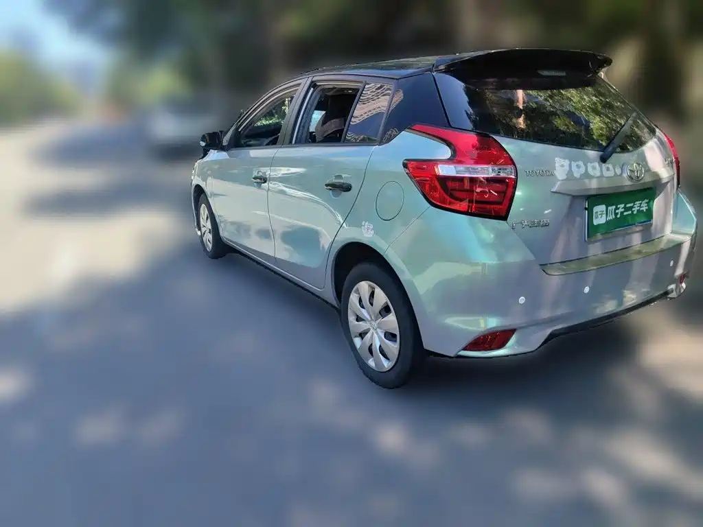 Toyota Yaris L — миниатюра 25