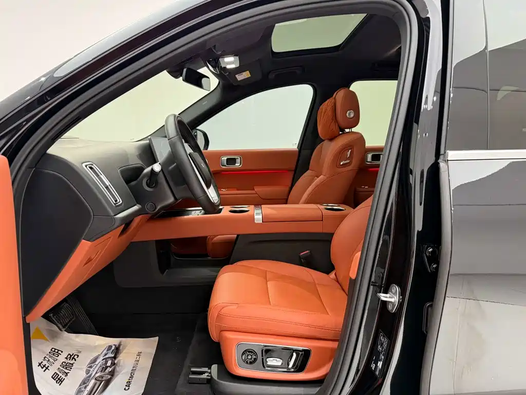 Li Auto Li L8 — миниатюра 16