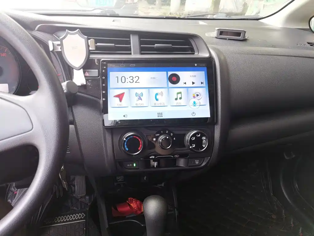 Honda Fit — миниатюра 6