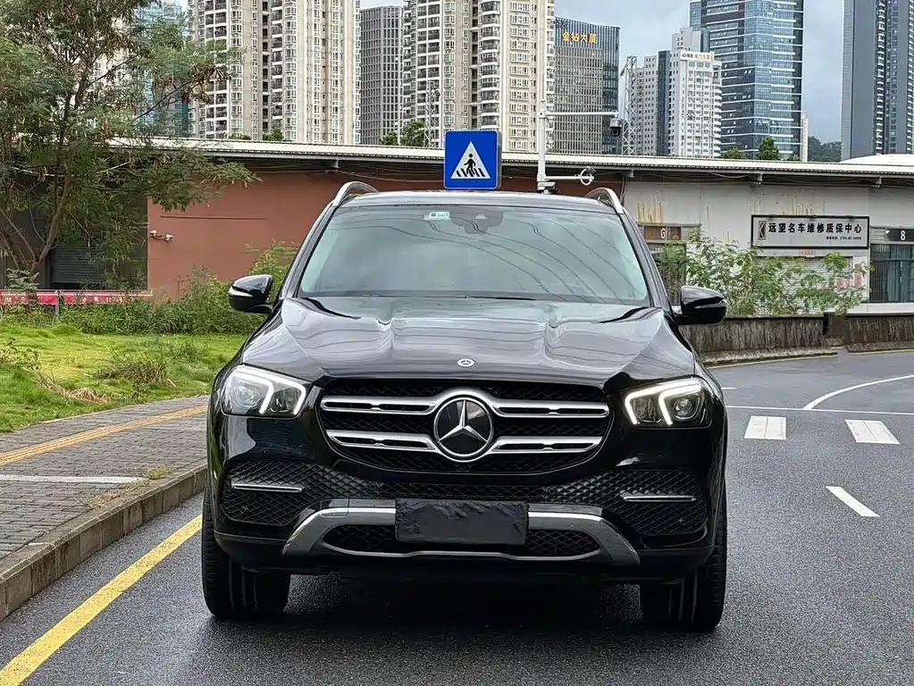 Mercedes-Benz GLE (Import) — миниатюра 2