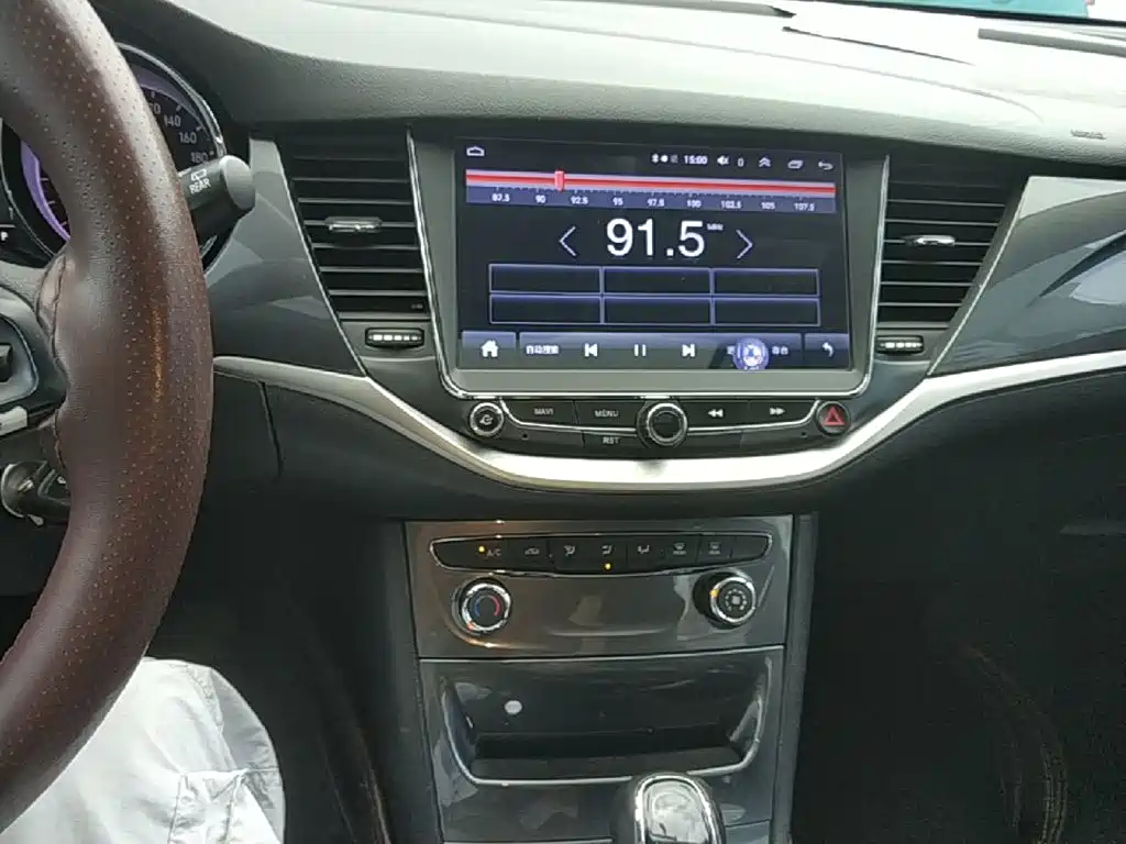 Buick Verano — миниатюра 13