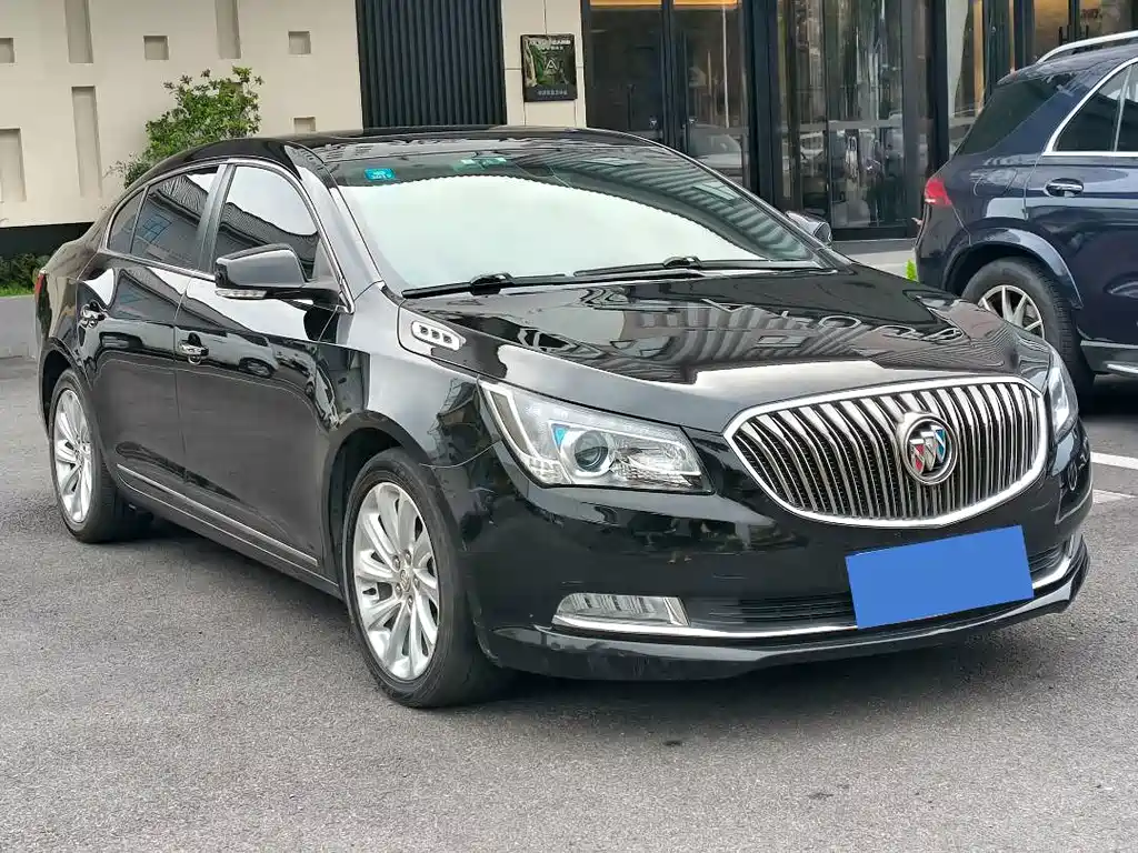 Buick LaCrosse — миниатюра 3