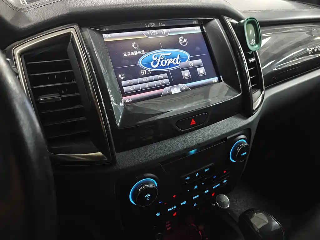 Ford Everest — миниатюра 8