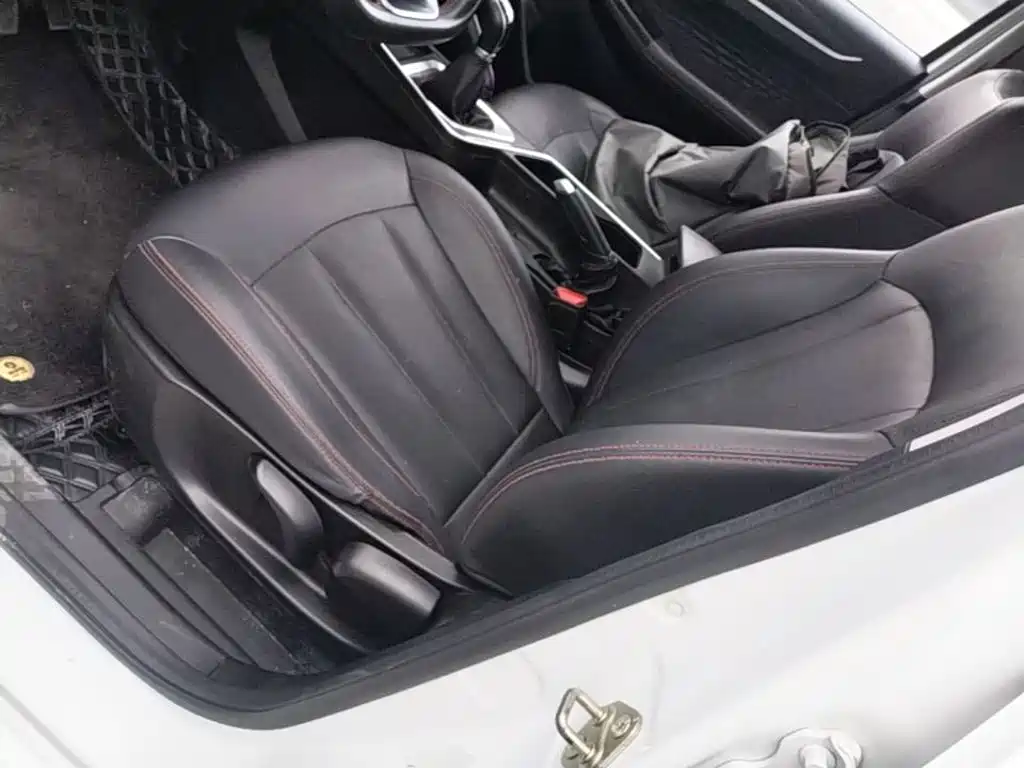 Geely Vision X3 — миниатюра 15