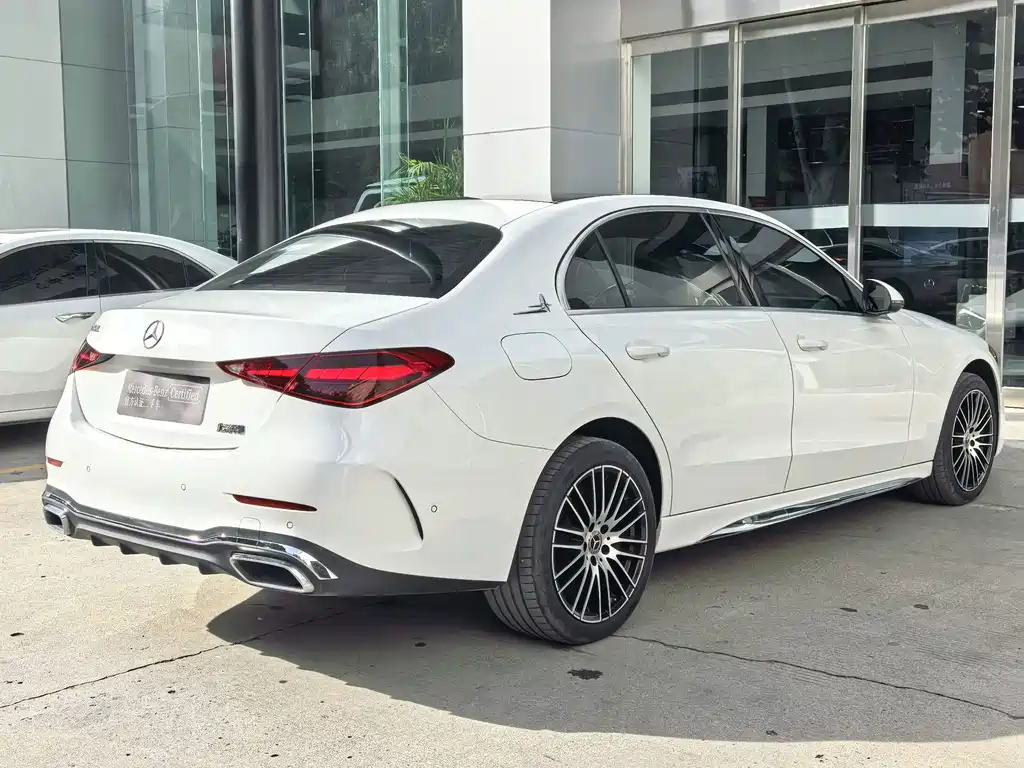 Mercedes-Benz C-Class — миниатюра 5