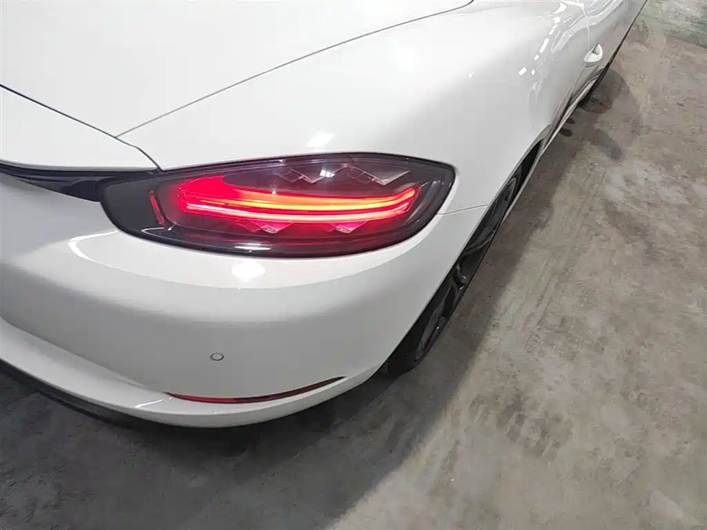 Porsche 718 2019 Boxster T 2.0T