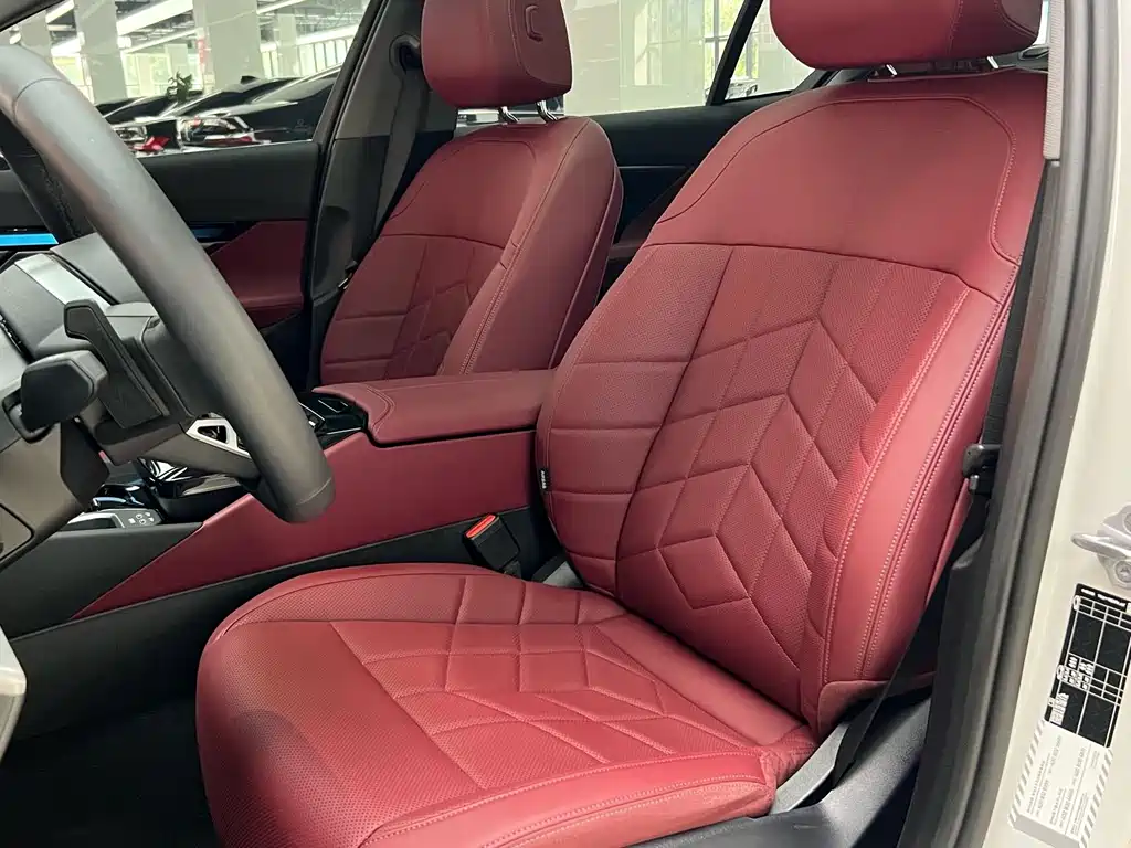 BMW 5 Series — миниатюра 9