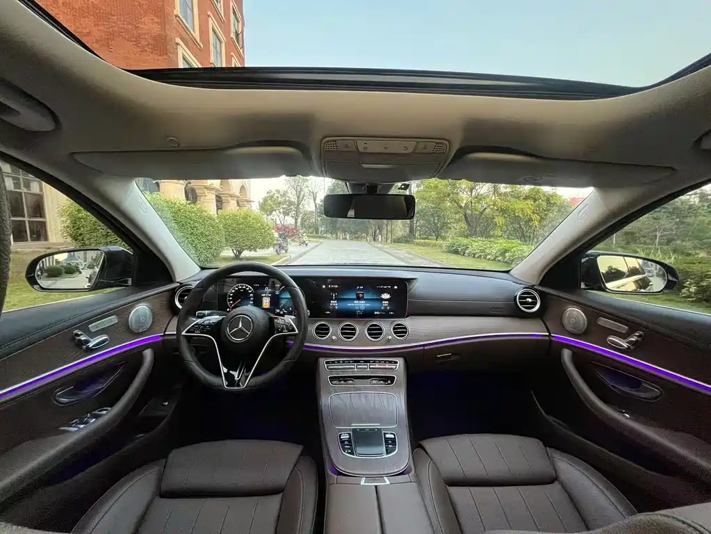 MERCEDES-BENZ E CLASS