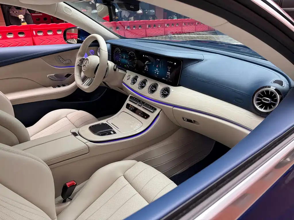 Mercedes-Benz E-Class (Import) — миниатюра 10