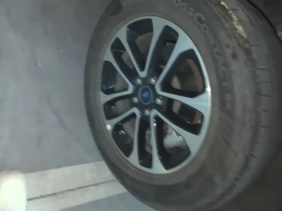 Ford Escape — миниатюра 6