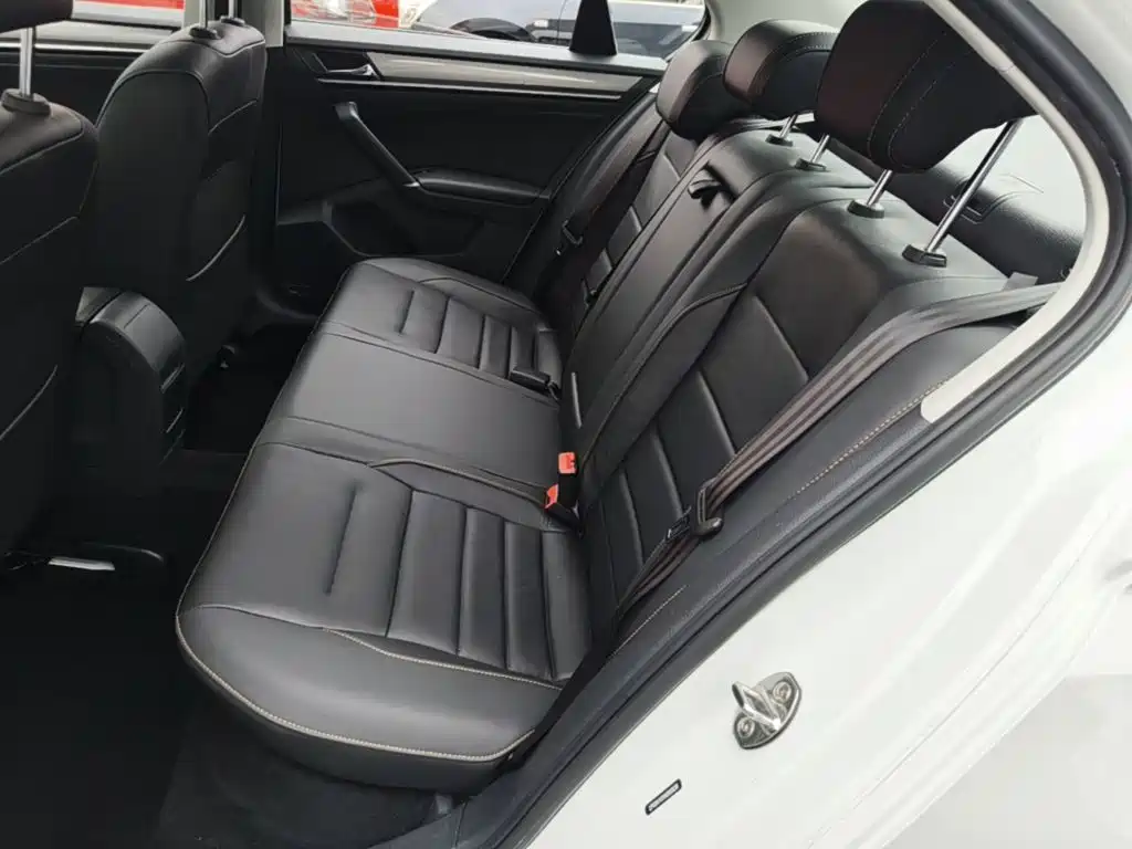 Volkswagen Bora — миниатюра 17
