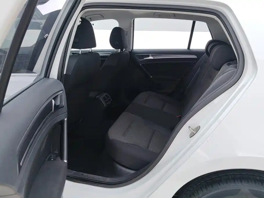 Volkswagen Golf — миниатюра 11
