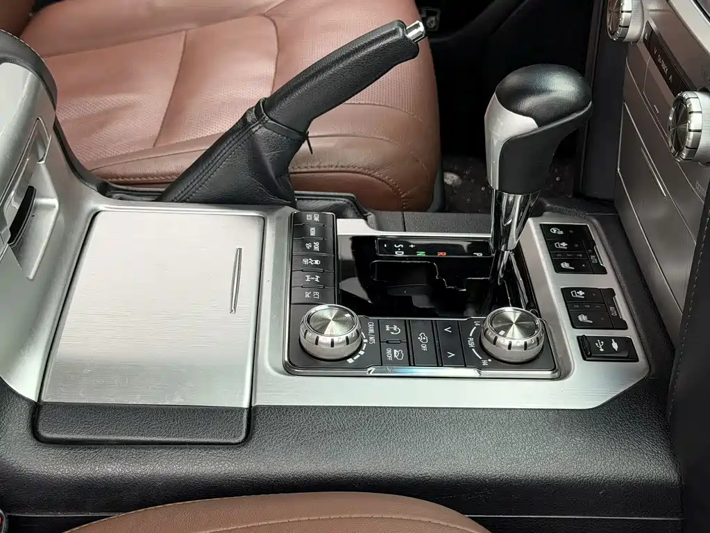 Toyota Land Cruiser — миниатюра 11