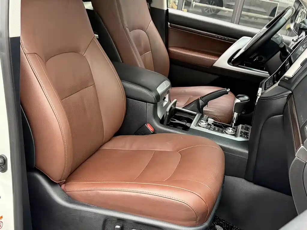 Toyota Land Cruiser — миниатюра 12