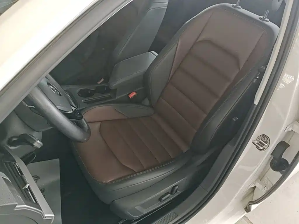 Volkswagen Lavida — миниатюра 15