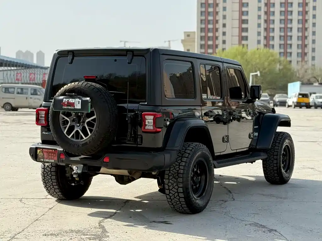 Jeep Wrangler PHEV — миниатюра 7