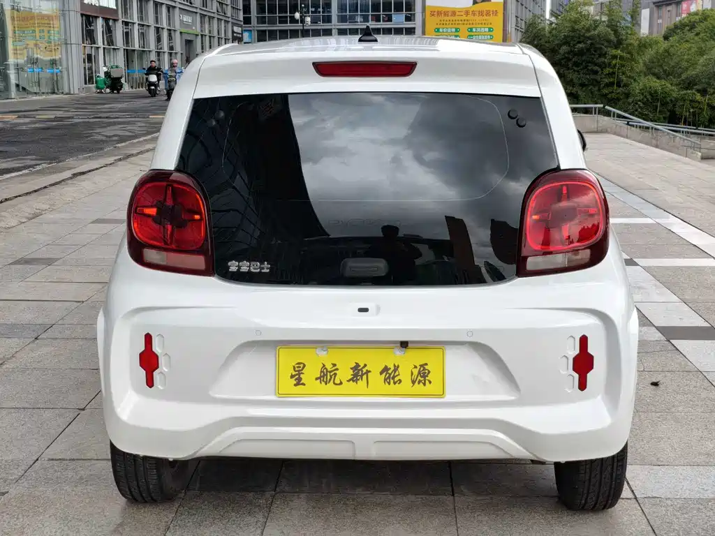 Roewe Clever — миниатюра 8