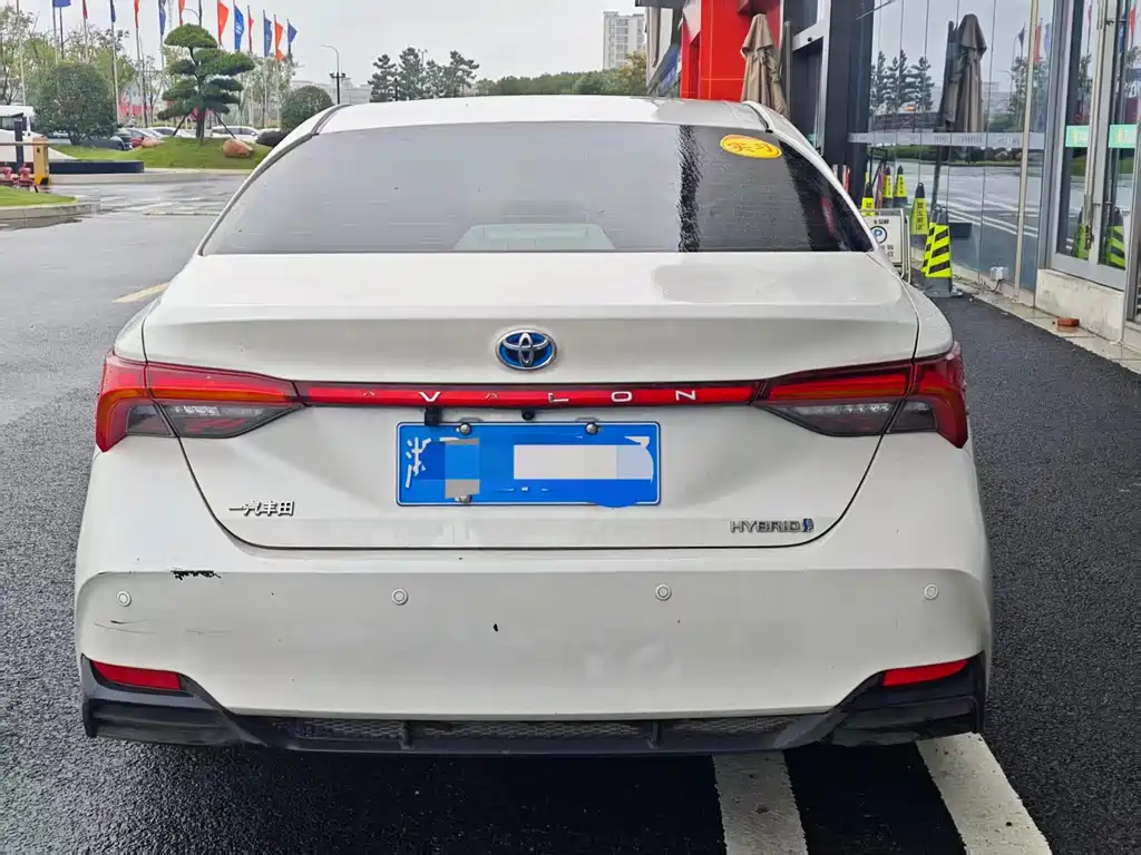 Toyota Avalon — миниатюра 8
