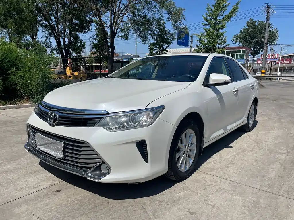 Toyota Camry 2015