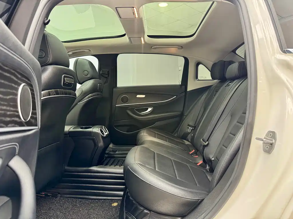 Mercedes-Benz E-Class E 2020 E 300 L Sport Fashion