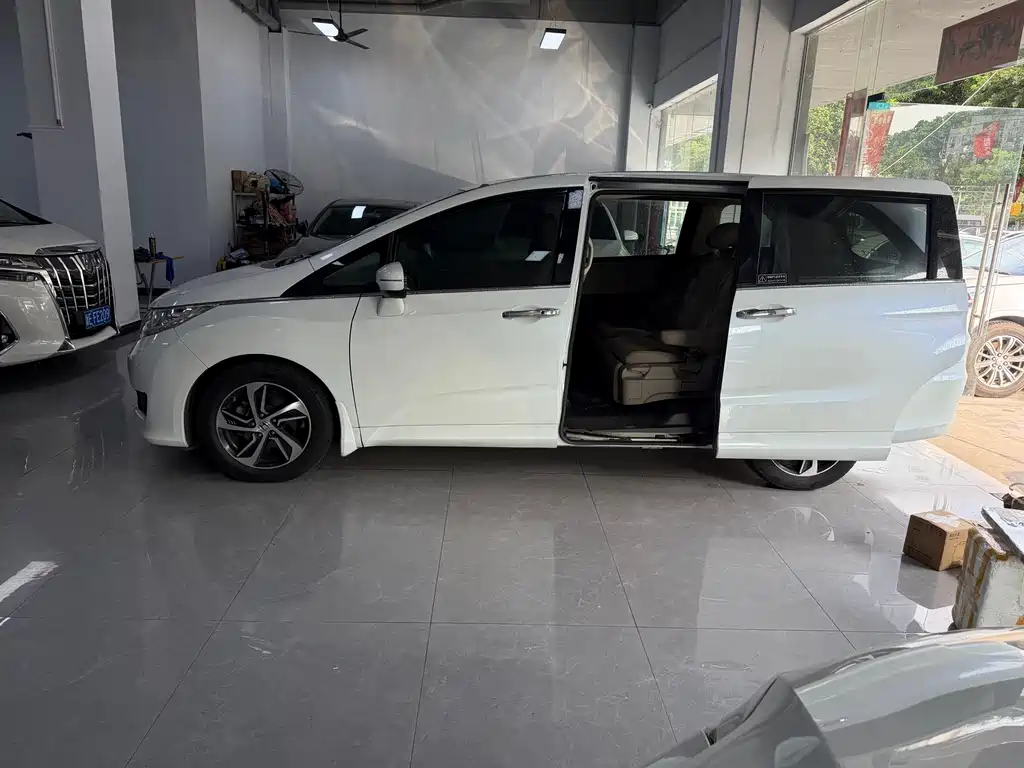 Honda Odyssey — миниатюра 5