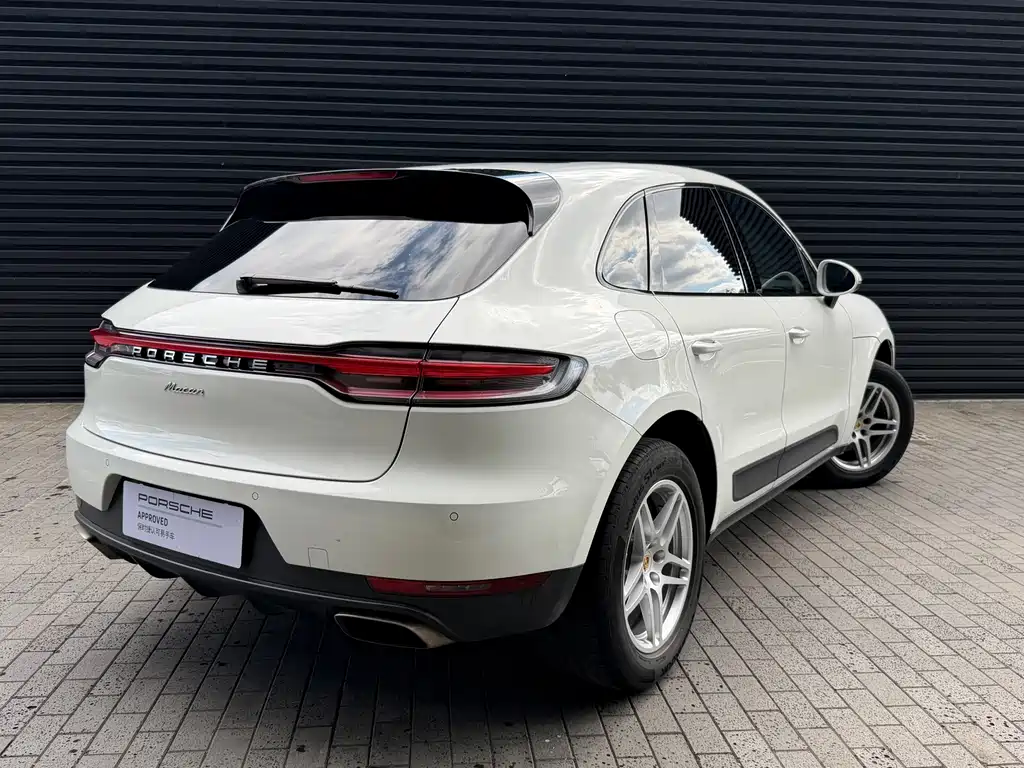 Porsche Macan — миниатюра 9