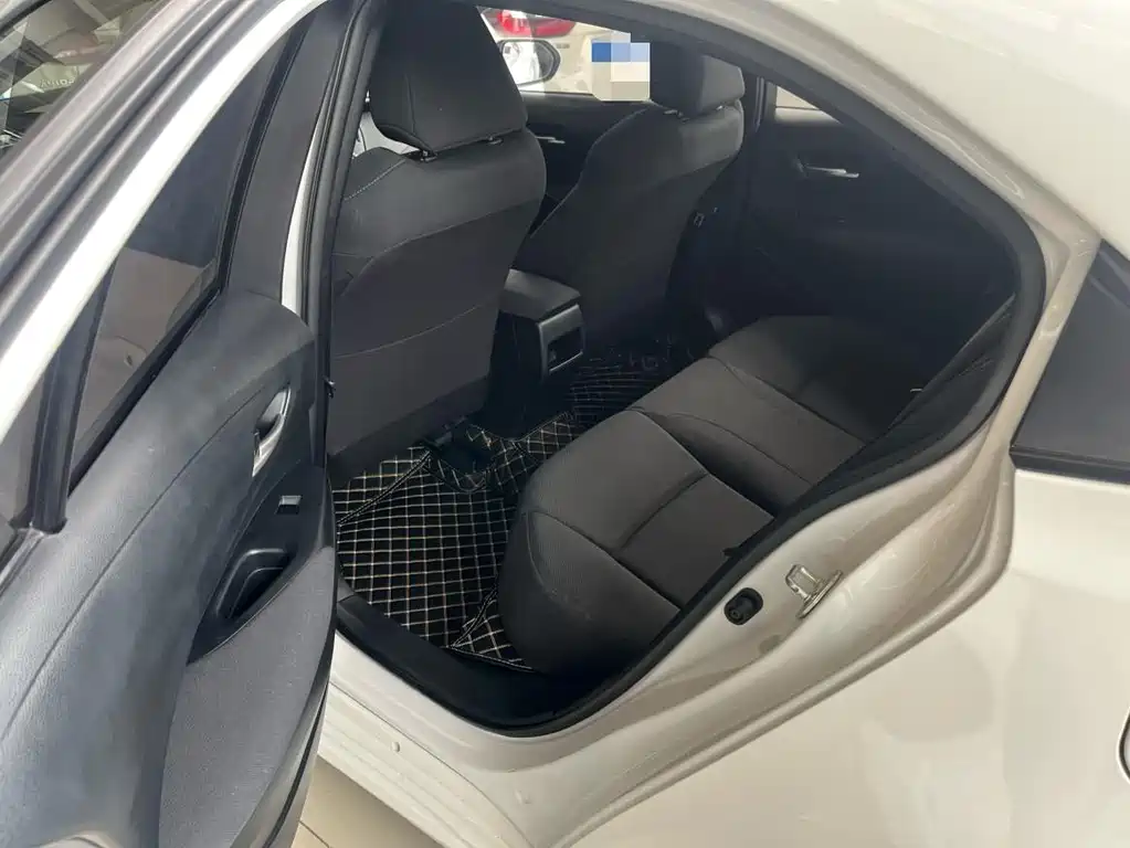 Toyota Corolla — миниатюра 5