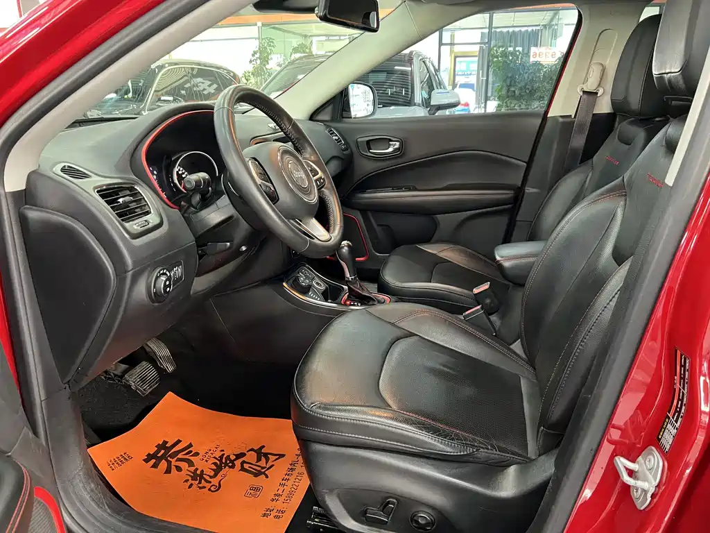 Jeep Compass — миниатюра 4